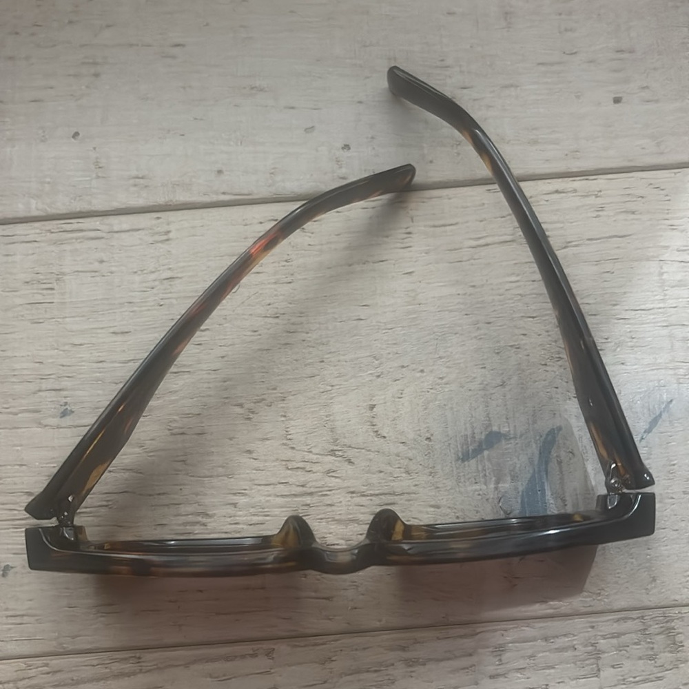 Prada sunglasses - Picture 5 of 6